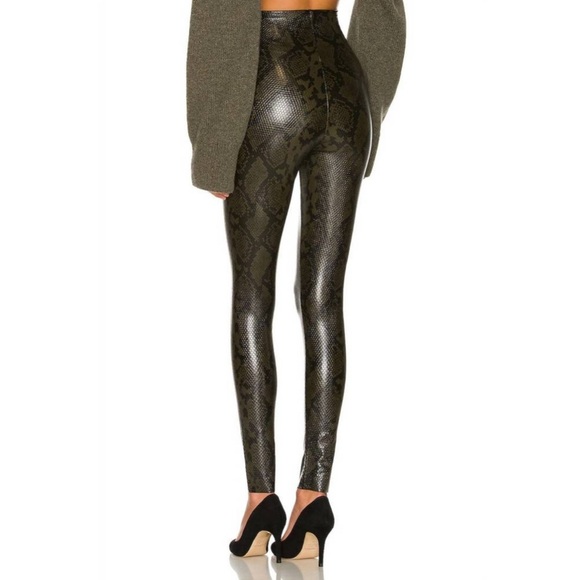 Commando Faux Leather Animal Legging in Moss Snake Small - Picture 4 of 13